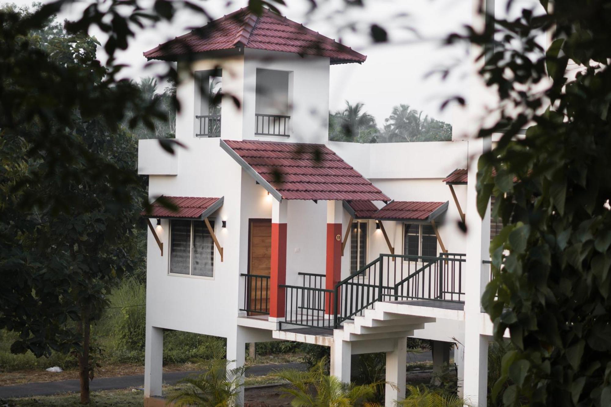 Nilambūr Rockdale Resort מראה חיצוני תמונה